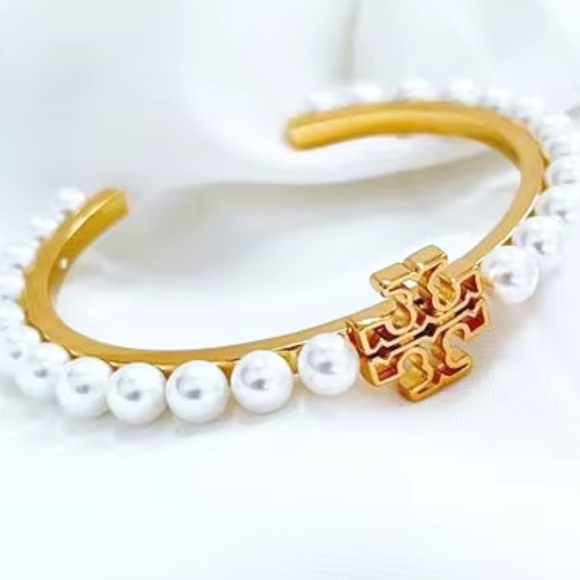 TORI BURCH EMBELLISHED CUFF BRACELET GOLD. - Picture 7 of 14